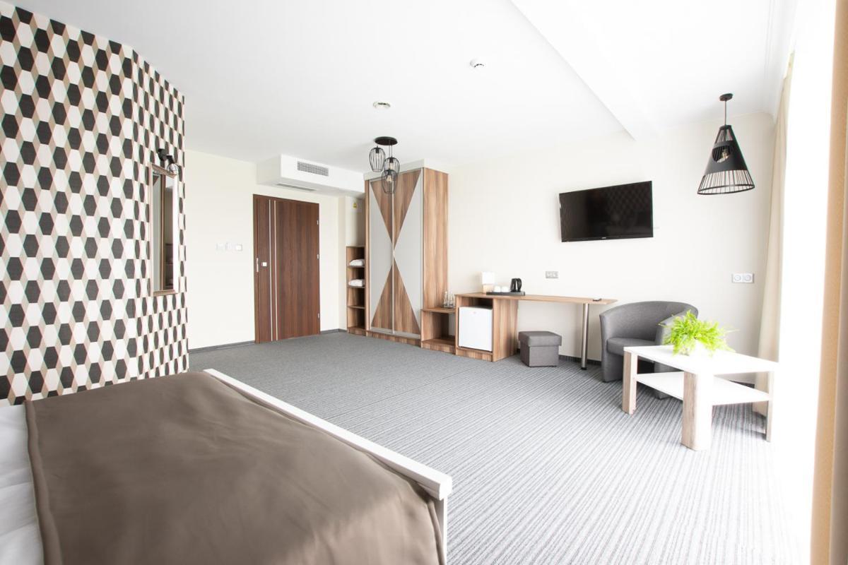 Jelen Resort&Spa Luaran gambar